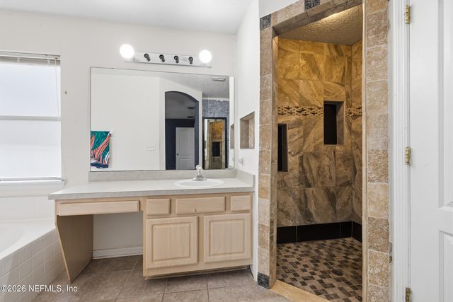 6865 KETTLE CREEK Drive, Jacksonville, FL 32222