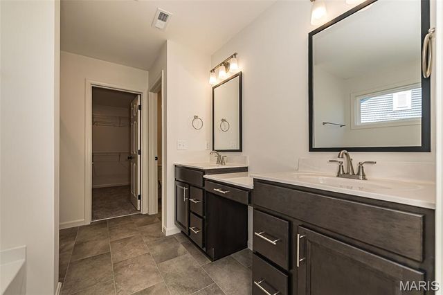 328 Kingsbarns Court, Dardenne Prairie, MO 63368