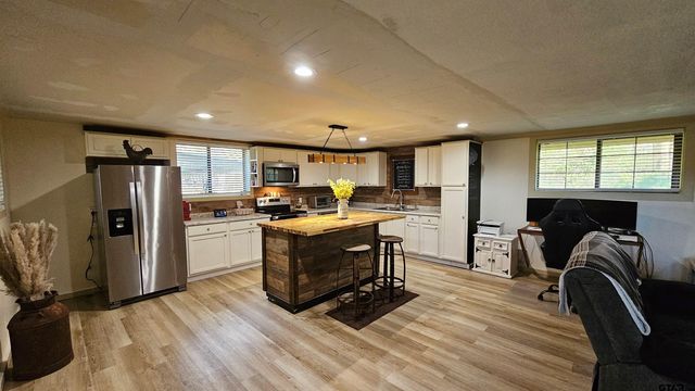 60 FM 2882, Mt Pleasant, TX 75455