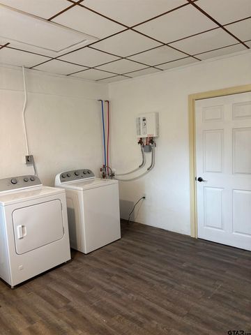 60 FM 2882, Mt Pleasant, TX 75455