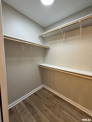 1321 N 7TH Street, Herrin, IL 62948