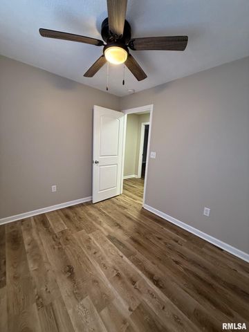 1321 N 7TH Street, Herrin, IL 62948