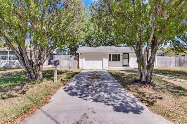 129 NW LINCOLN CIRCLE N, St Petersburg, FL 33702