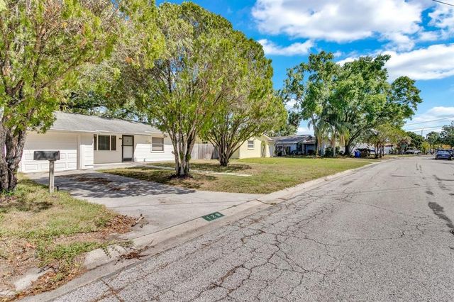 129 NW LINCOLN CIRCLE N, St Petersburg, FL 33702