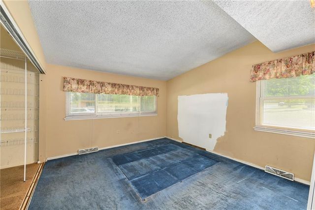 508 Corral Drive, Belton, MO 64012