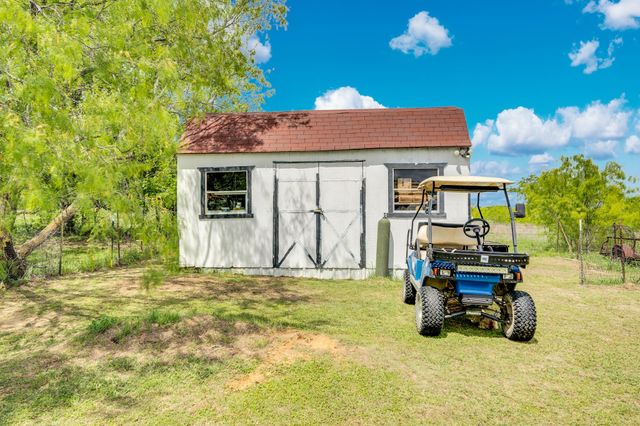 373 Eubanks Road, Maypearl, TX 76064