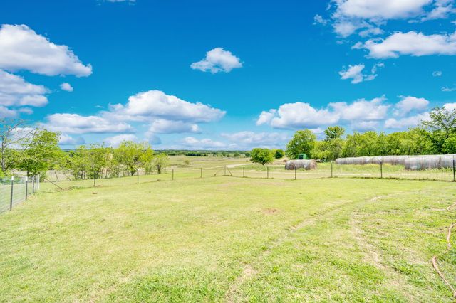 373 Eubanks Road, Maypearl, TX 76064