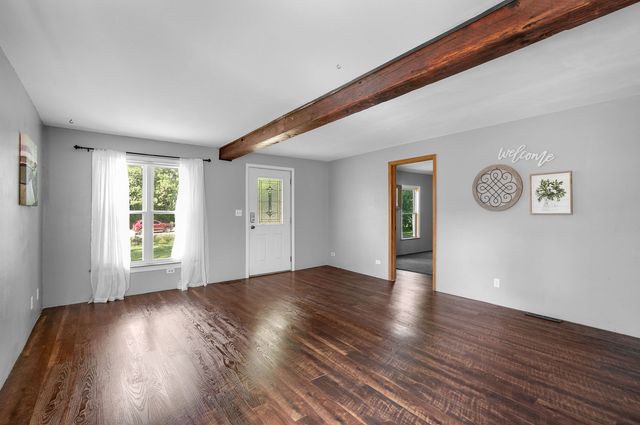 22133 W North Avenue, Antioch, IL 60002
