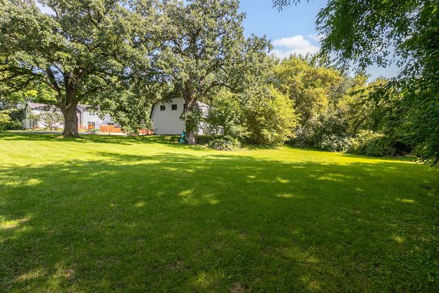 22133 W North Avenue, Antioch, IL 60002