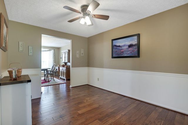 1499 River Trail Drive, Grove City, OH 43123