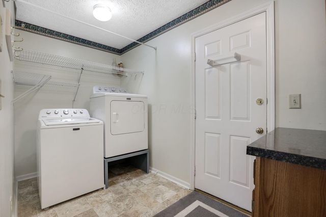 1499 River Trail Drive, Grove City, OH 43123