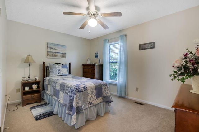 1499 River Trail Drive, Grove City, OH 43123