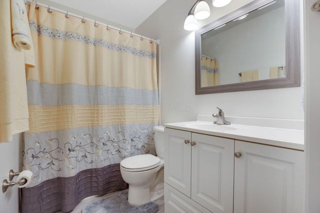 1499 River Trail Drive, Grove City, OH 43123