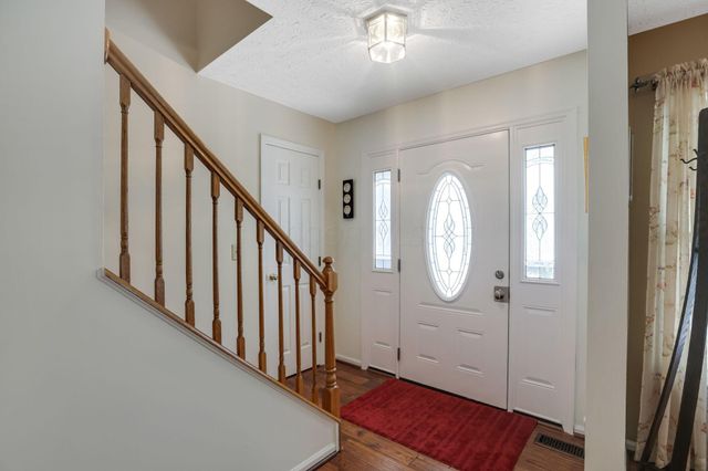 1499 River Trail Drive, Grove City, OH 43123