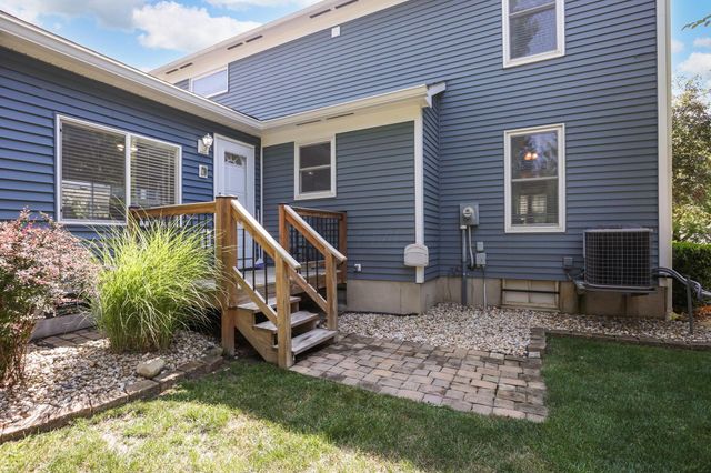 1499 River Trail Drive, Grove City, OH 43123