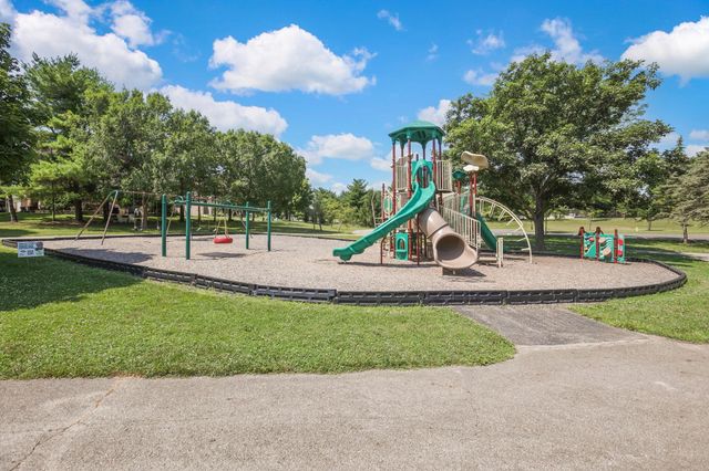 1499 River Trail Drive, Grove City, OH 43123