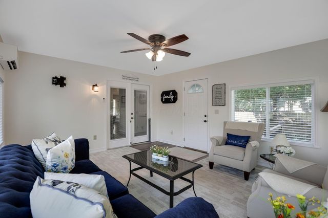 1499 River Trail Drive, Grove City, OH 43123