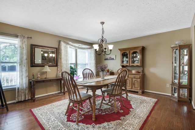 1499 River Trail Drive, Grove City, OH 43123