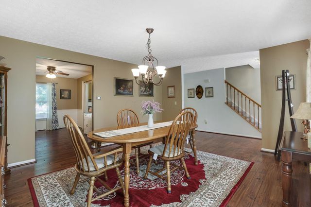 1499 River Trail Drive, Grove City, OH 43123