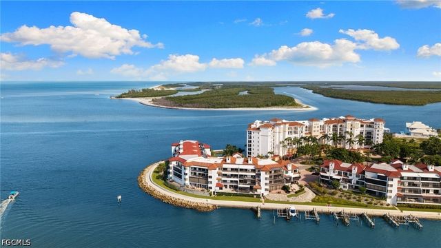 533 La Peninsula BLVD 533, Naples, FL 34113