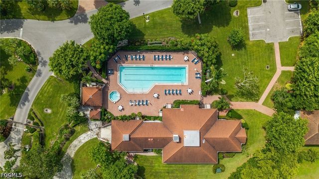 533 La Peninsula BLVD 533, Naples, FL 34113