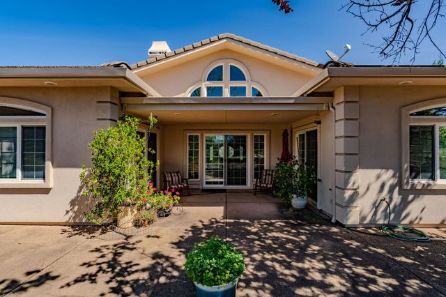 5151 Milton Ranch Rd, Shingle Springs, CA 95682