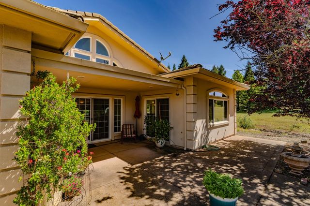 5151 Milton Ranch Rd, Shingle Springs, CA 95682