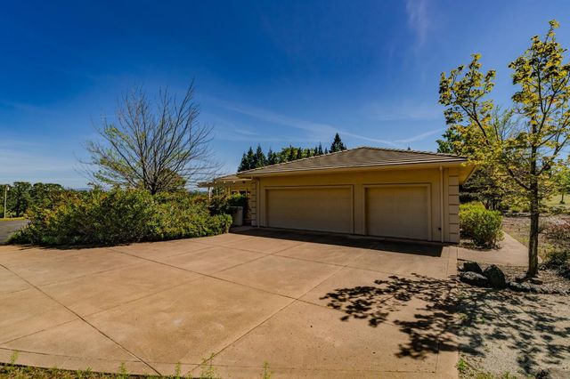 5151 Milton Ranch Rd, Shingle Springs, CA 95682