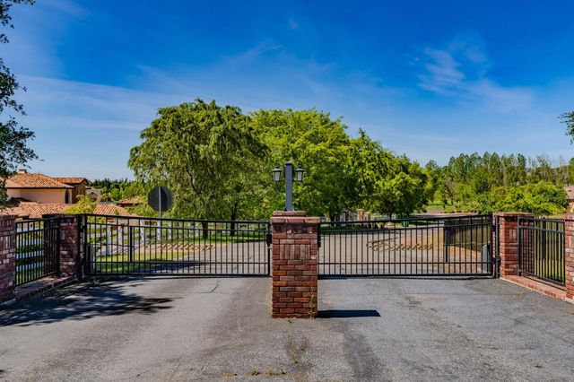 5151 Milton Ranch Rd, Shingle Springs, CA 95682