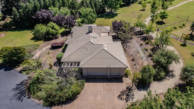 5151 Milton Ranch Rd, Shingle Springs, CA 95682