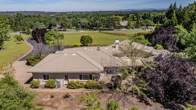 5151 Milton Ranch Rd, Shingle Springs, CA 95682