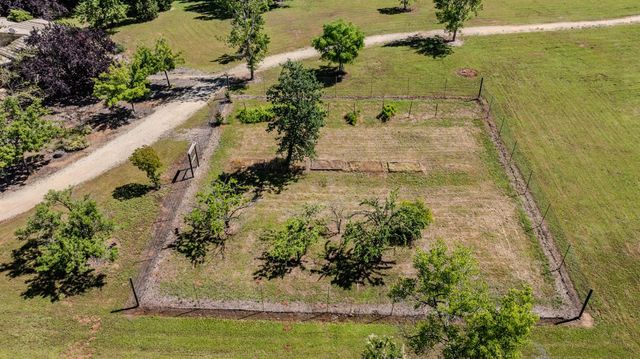 5151 Milton Ranch Rd, Shingle Springs, CA 95682