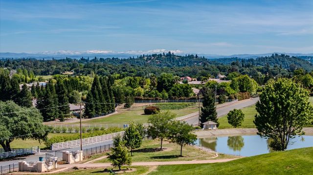 5151 Milton Ranch Rd, Shingle Springs, CA 95682