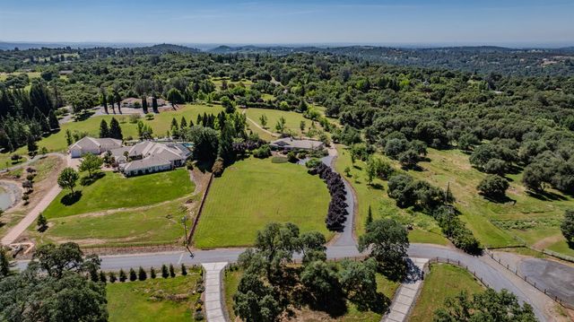 5151 Milton Ranch Rd, Shingle Springs, CA 95682