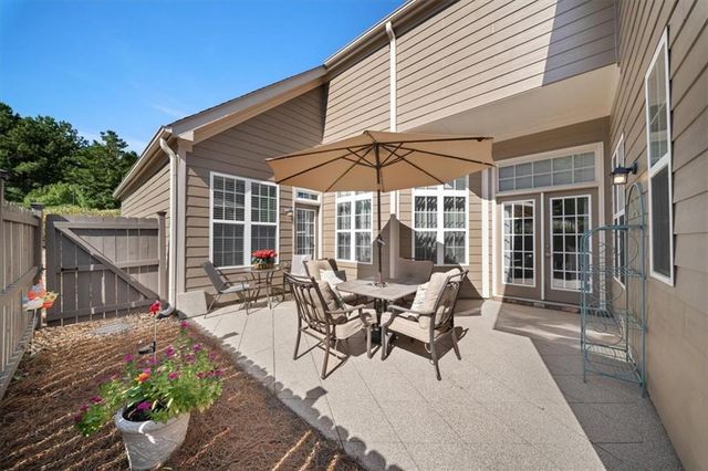 301 Glens Way, Woodstock, GA 30188