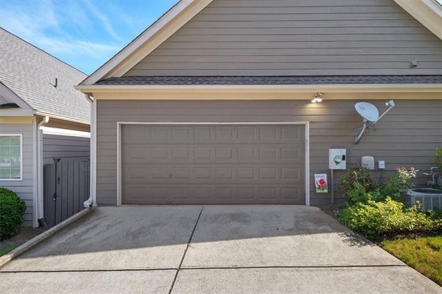 301 Glens Way, Woodstock, GA 30188