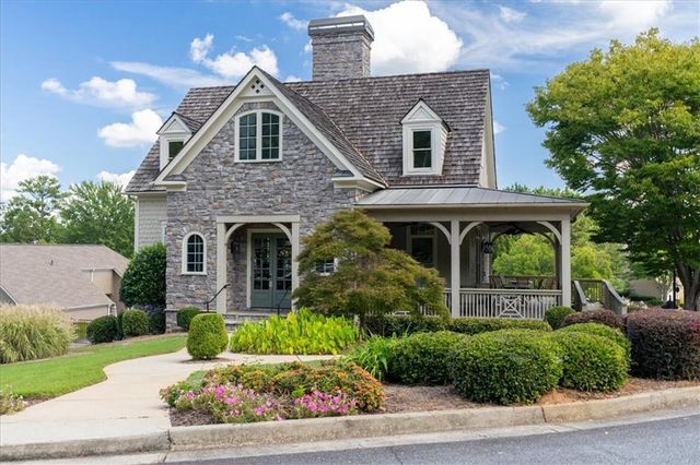 301 Glens Way, Woodstock, GA 30188