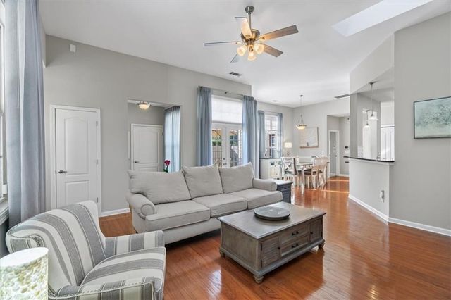 301 Glens Way, Woodstock, GA 30188