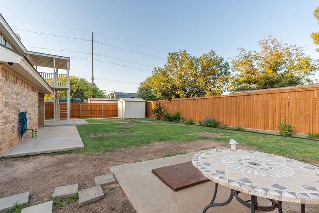 512 N Grover Avenue, Lubbock, TX 79416