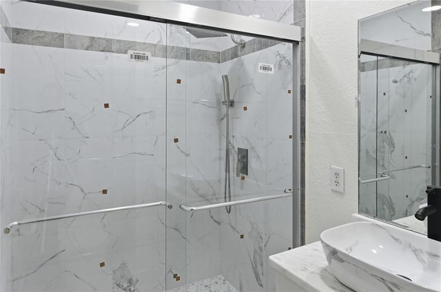 174 NW CLUBVIEW CIRCLE, Lake City, FL 32055