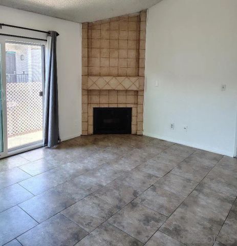 12650 Lakeshore Dr 158, Lakeside, CA 92040
