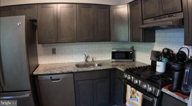 12 6TH ST, Barnegat, NJ 08005