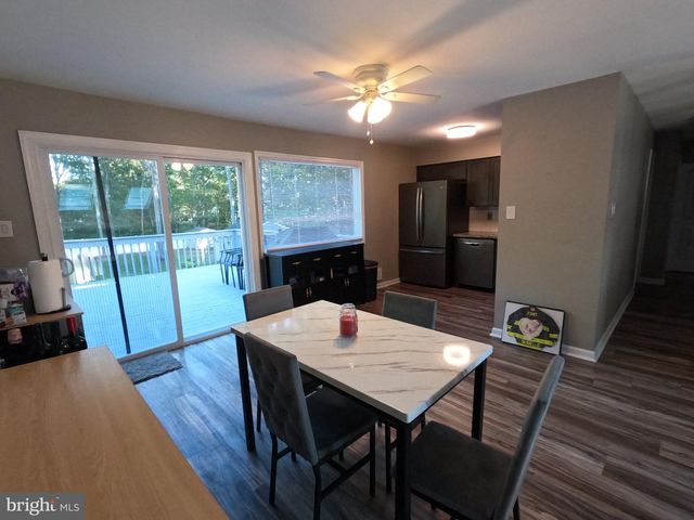 12 6TH ST, Barnegat, NJ 08005