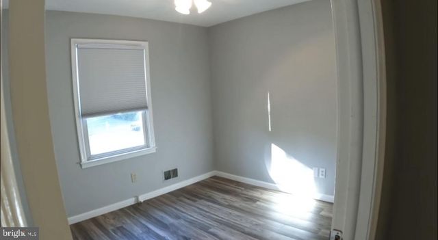 12 6TH ST, Barnegat, NJ 08005
