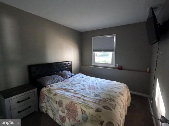 12 6TH ST, Barnegat, NJ 08005