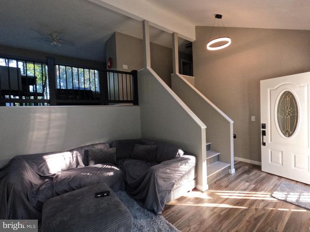 12 6TH ST, Barnegat, NJ 08005