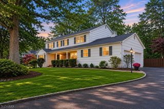 16 Beech Ct, Chatham Twp., NJ 07928