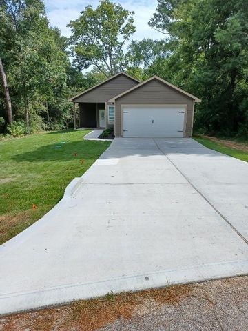 11931 Lakeview Manor Drive, Willis, TX 77318