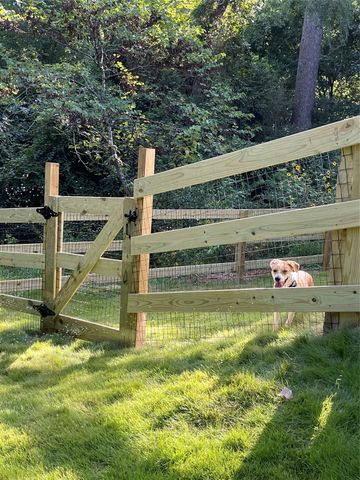 11931 Lakeview Manor Drive, Willis, TX 77318