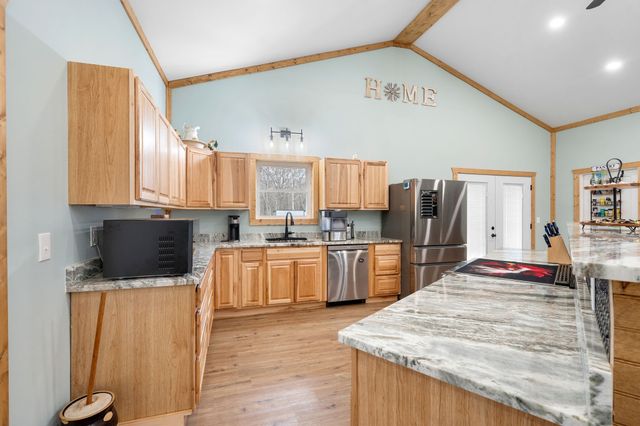 300 Mud Ln, Tullahoma, TN 37388